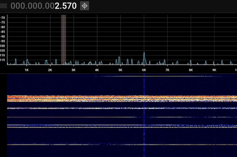 A screenshot of SDR++ showing a broadband noise event caused by lightning